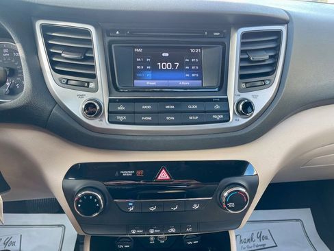 Used 2017 Hyundai Tucson SE image 16