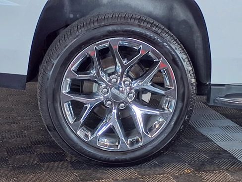 Used 2016 GMC Yukon SLT w/ Open Road Package AWD/4WD image 9