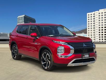 Used 2024 Mitsubishi Outlander 4WD Plug-In Hybrid