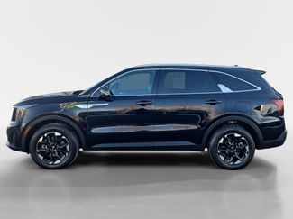 Used 2024 Kia Sorento S video 2