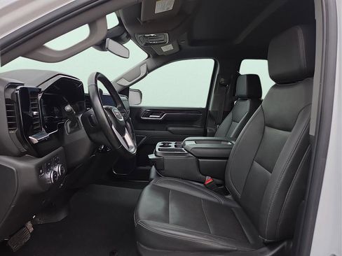 Used 2025 GMC Sierra 1500 SLT AWD/4WD image 13