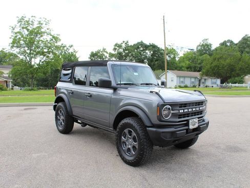 New 2025 Ford Bronco 4-Door AWD/4WD image 2