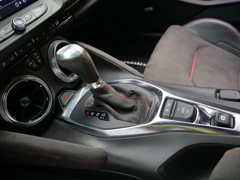 Used 2022 Chevrolet Camaro ZL1 RWD image 8