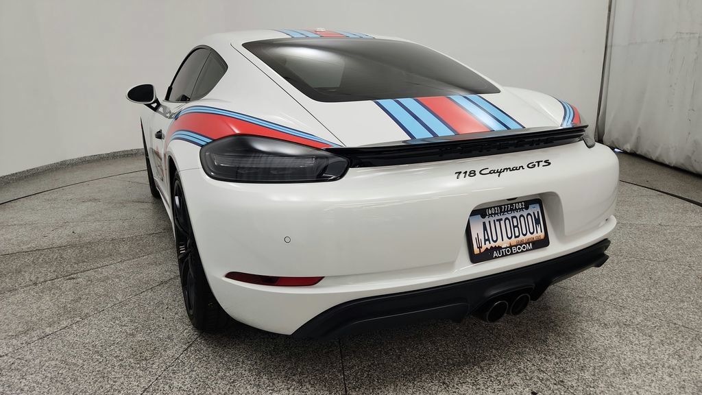 Used 2018 Porsche 718 Cayman GTS RWD image 24