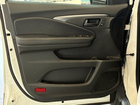 Used 2023 Honda Passport EX-L image 9