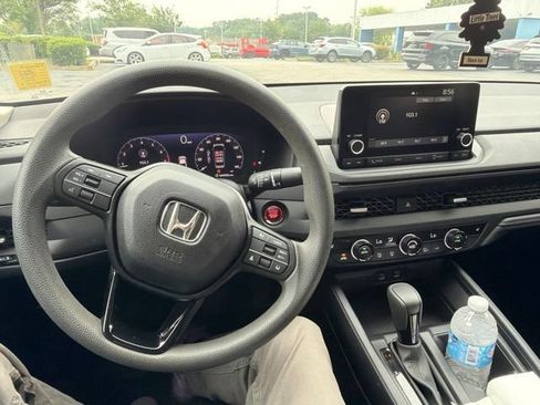 Used 2024 Honda Accord EX image 18