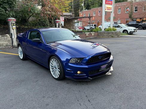 Used 2014 Ford Mustang Coupe image 5