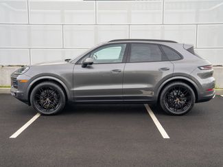 New 2026 Porsche Cayenne video 2