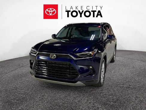 New 2026 Toyota Grand Highlander Limited image 1