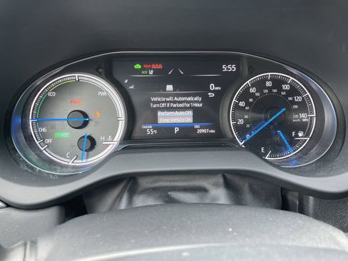 Used 2023 Toyota Venza XLE AWD/4WD image 17