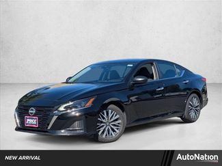 Used 2025 Nissan Altima 2.5 SV video 1