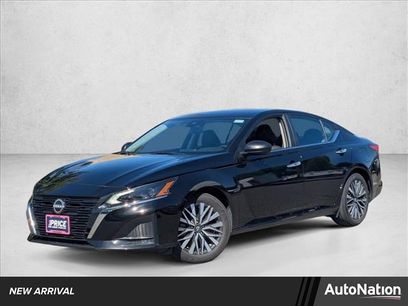 Used 2025 Nissan Altima 2.5 SV