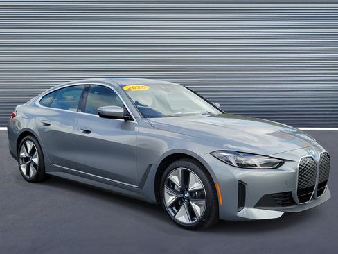 Used 2025 BMW i4 eDrive40 RWD image 2