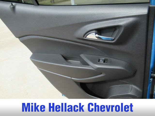 Used 2025 Chevrolet Trax ACTIV w/ Driver Confidence Package FWD image 17