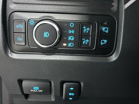 Used 2025 Ford F250 Platinum AWD/4WD image 22