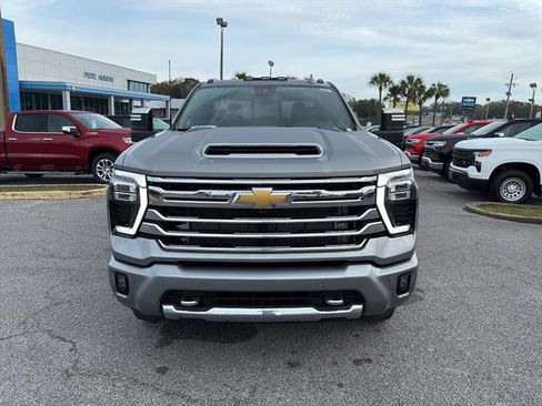 Used 2025 Chevrolet Silverado 3500 High Country w/ Technology Package image 2