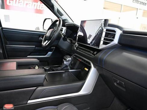 Used 2023 Toyota Sequoia Platinum image 16