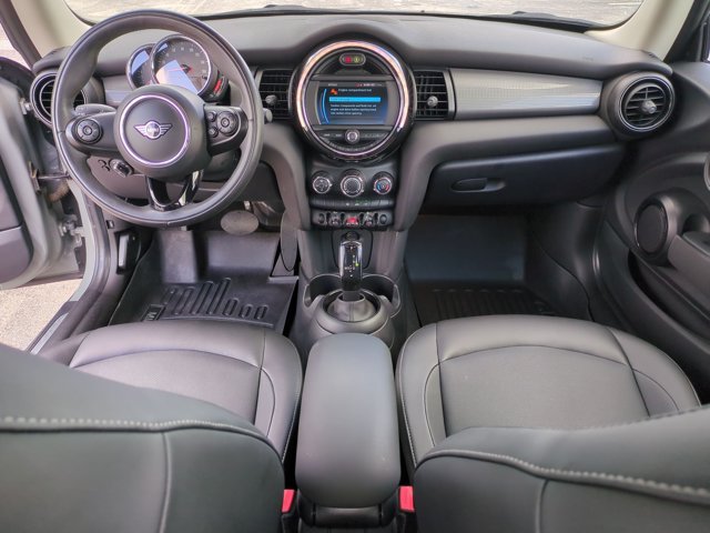 Used 2020 MINI Cooper 2-Door Hardtop FWD image 16