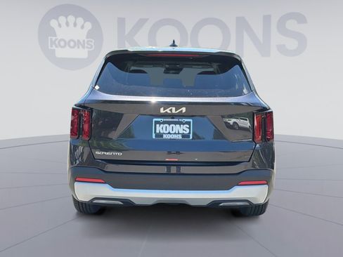 New 2026 Kia Sorento LX FWD image 5