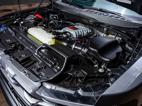 Used 2025 Ford F150 Raptor w/ Equipment Group 803A Raptor R image 40