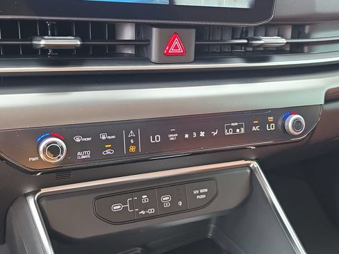 New 2027 Kia Carnival SX Prestige FWD image 28