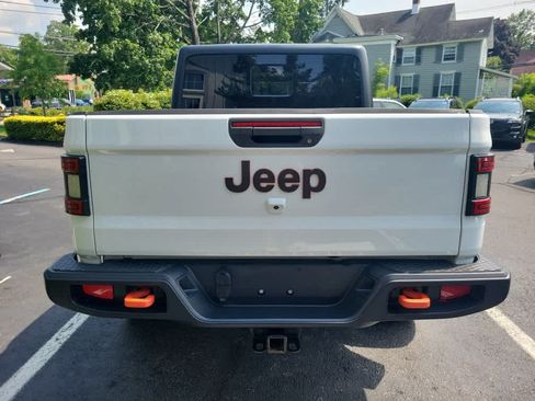 Used 2022 Jeep Gladiator Mojave w/ Trailer Tow Package AWD/4WD image 4