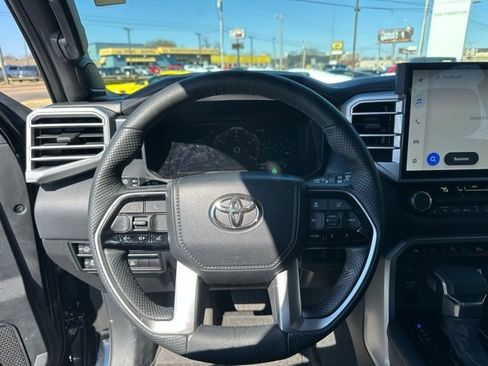 Used 2023 Toyota Sequoia Platinum image 12