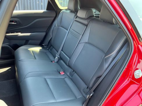 Used 2025 Toyota Crown Signia AWD/4WD image 19