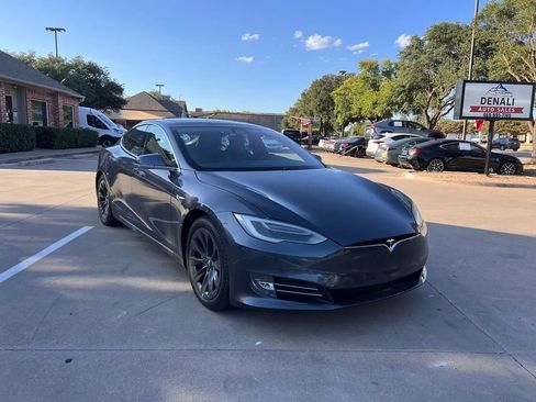 Used 2018 Tesla Model S 100D AWD/4WD image 2