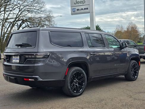 New 2026 Jeep Grand Wagoneer L Limited AWD/4WD image 36