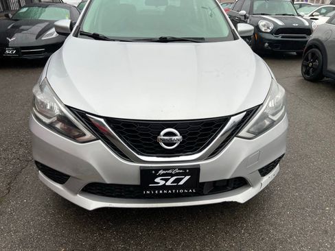 Used 2019 Nissan Sentra SV image 3