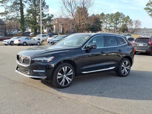Used 2022 Volvo XC60 B5 Inscription w/ Protection Package Premier FWD image 9
