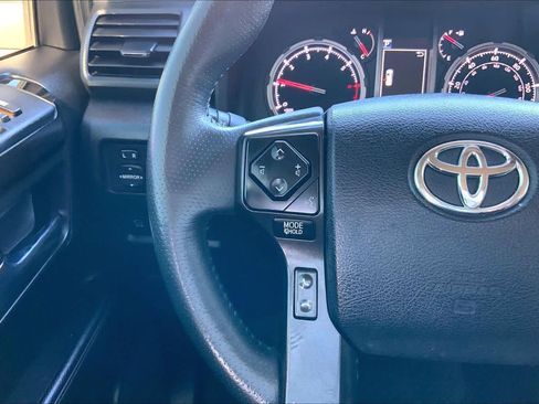 Used 2022 Toyota 4Runner TRD Off-Road Premium image 22
