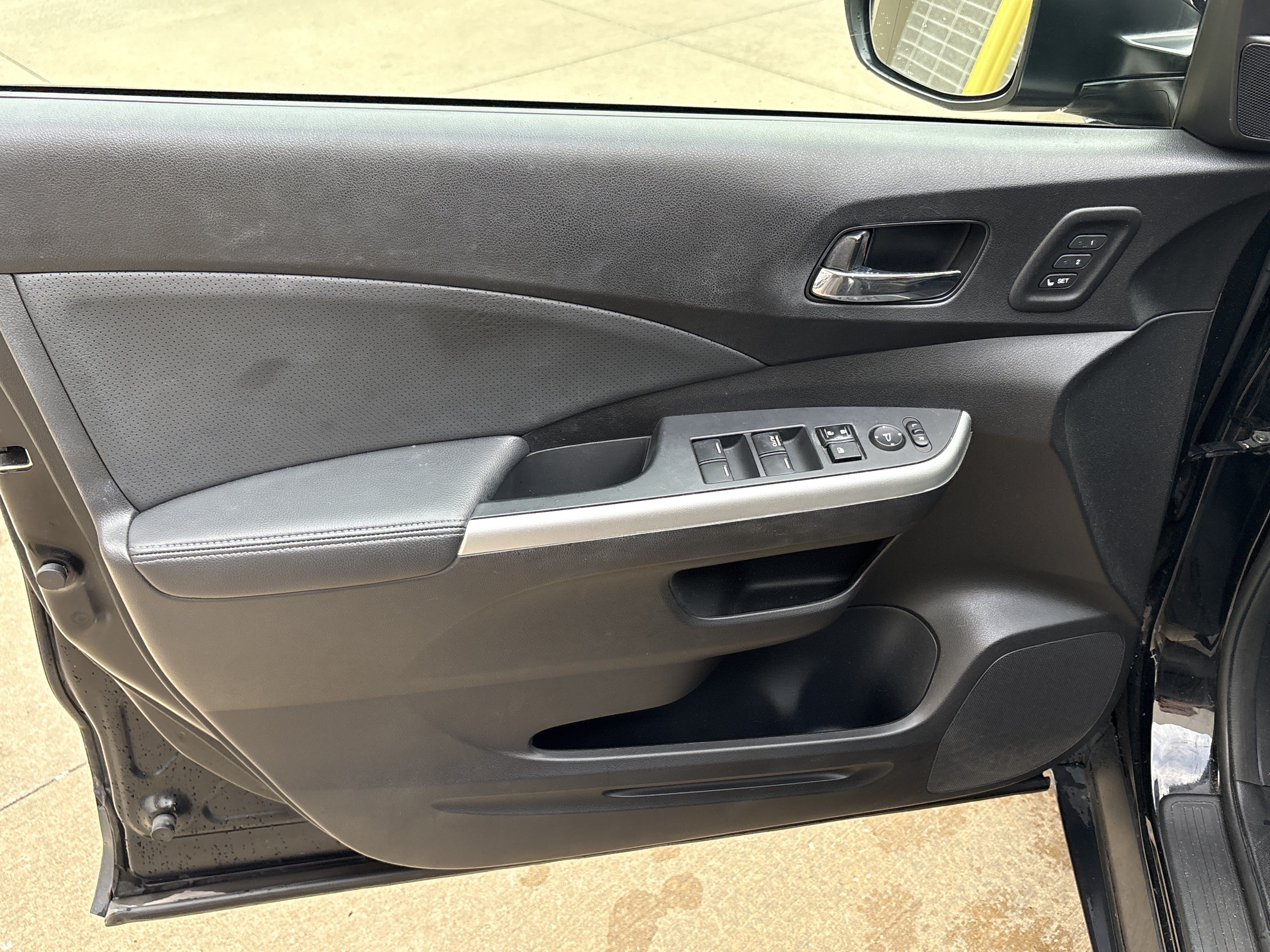 Used 2016 Honda CR-V Touring image 14