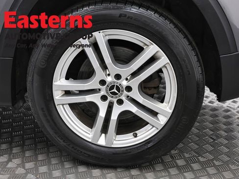 Used 2021 Mercedes-Benz GLB 250 4MATIC w/ Premium Package image 33