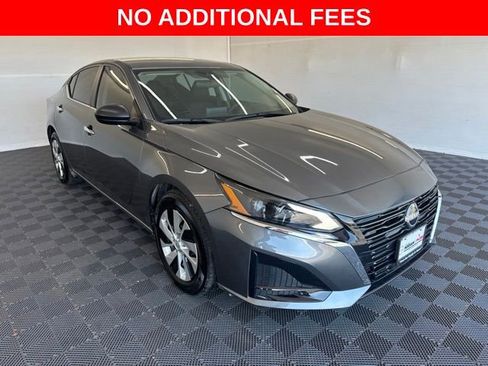 Certified 2025 Nissan Altima 2.5 S FWD image 1