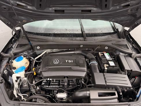 Used 2017 Volkswagen Passat 1.8T R-Line w/ R-Line Lighting Package FWD image 38