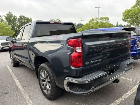 Used 2020 Chevrolet Silverado 1500 LT AWD/4WD image 5