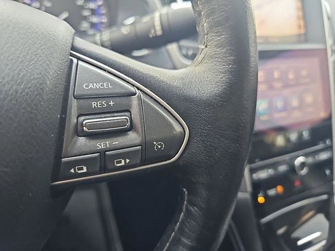 Used 2015 INFINITI Q50 Premium w/ Navigation Package image 22