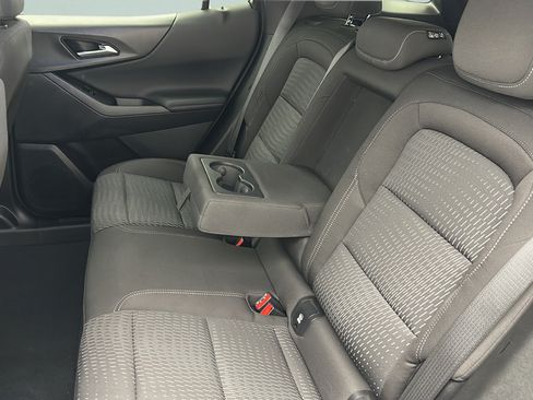 Used 2025 Chevrolet Equinox LT AWD/4WD image 10