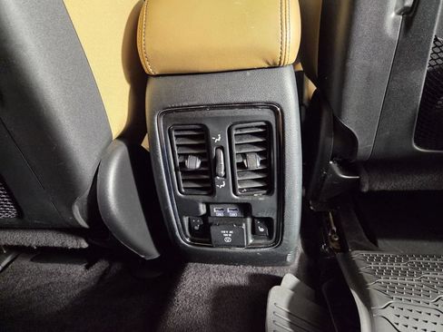 Used 2017 Dodge Durango Citadel w/ Premium Entertainment Group RWD image 33