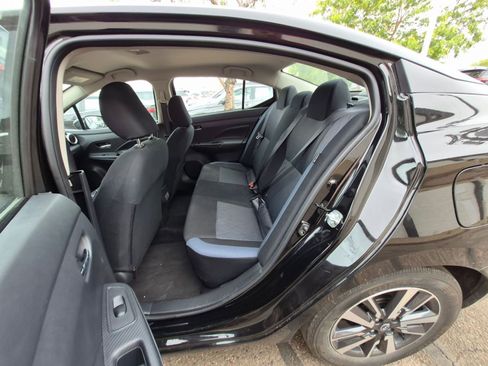 Used 2025 Nissan Versa SV image 10