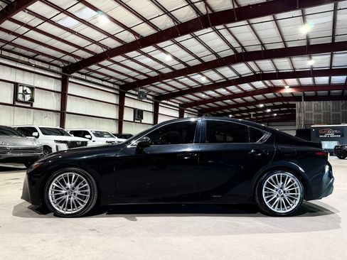 Used 2022 Lexus IS 300 w/ Premium Package RWD image 8