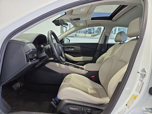 Used 2023 Honda Accord Touring image 16
