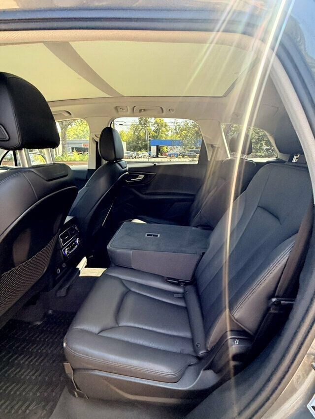 Used 2018 Audi Q7 3.0T Prestige AWD/4WD image 13