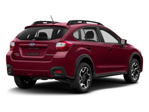 Used 2017 Subaru Crosstrek 2.0i Limited image 2