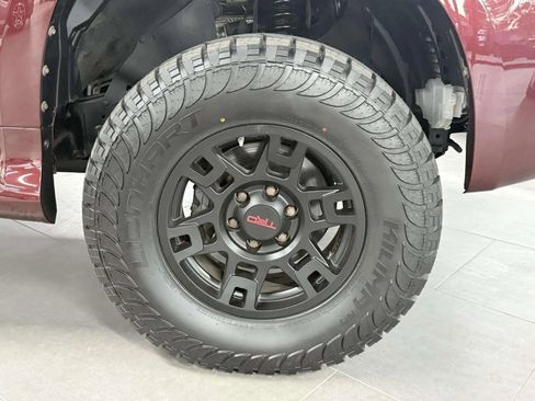 Used 2013 Lexus GX 460 image 29