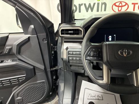 Used 2026 Toyota 4Runner 4WD image 25