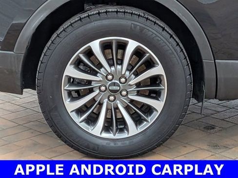 Used 2023 Lincoln Nautilus AWD w/ Premium Package image 11