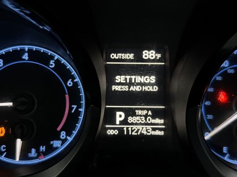 Used 2015 Toyota Corolla S FWD image 9